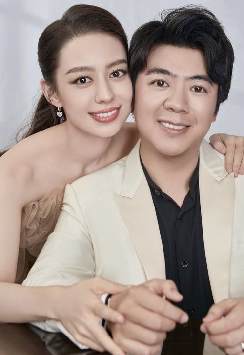 吉娜七夕前夜便秀恩爱,晒与郎朗贴脸同框,被赞越来越有夫妻相
