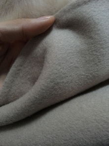 谁知道这是真的羊毛混羊绒面料吗 成分写的是95羊毛5羊绒 k