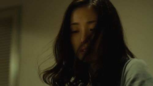 爱美之心人皆有之,木下纱和在餐厅当服务员,化妆真讲究